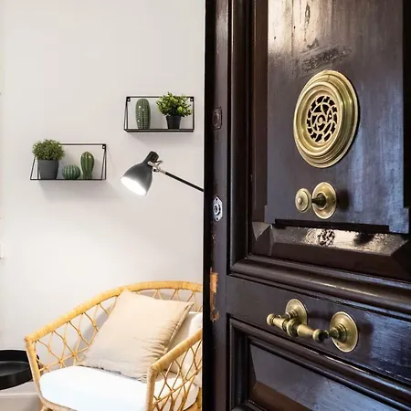 B32-sunny And Modernist For Groups In Center Appartamento Barcellona