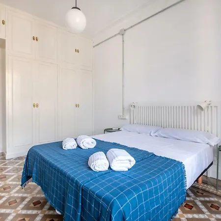 Appartamento B32-sunny And Modernist For Groups In Center