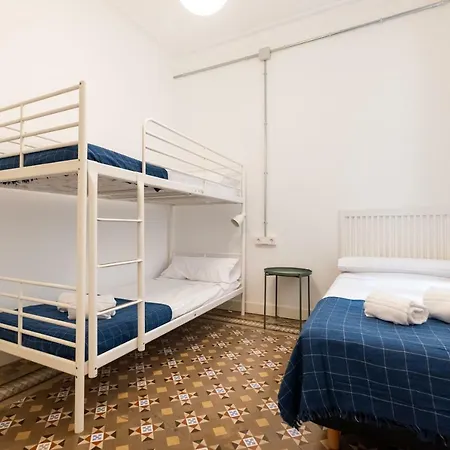 Appartement B32-sunny And Modernist For Groups In Center
