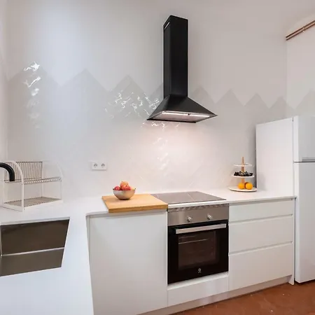 Appartement B32-sunny And Modernist For Groups In Center Barcelone